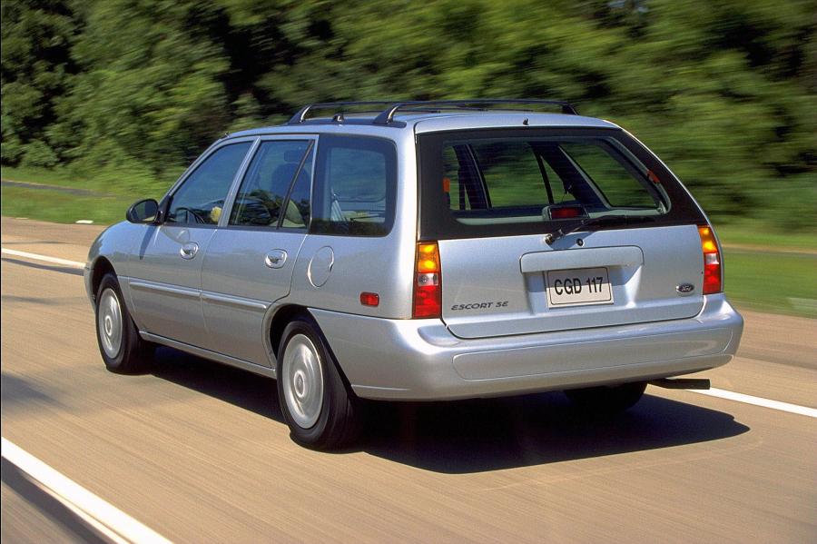  Ford Escort America 1997 года  (фото 22 из 31)